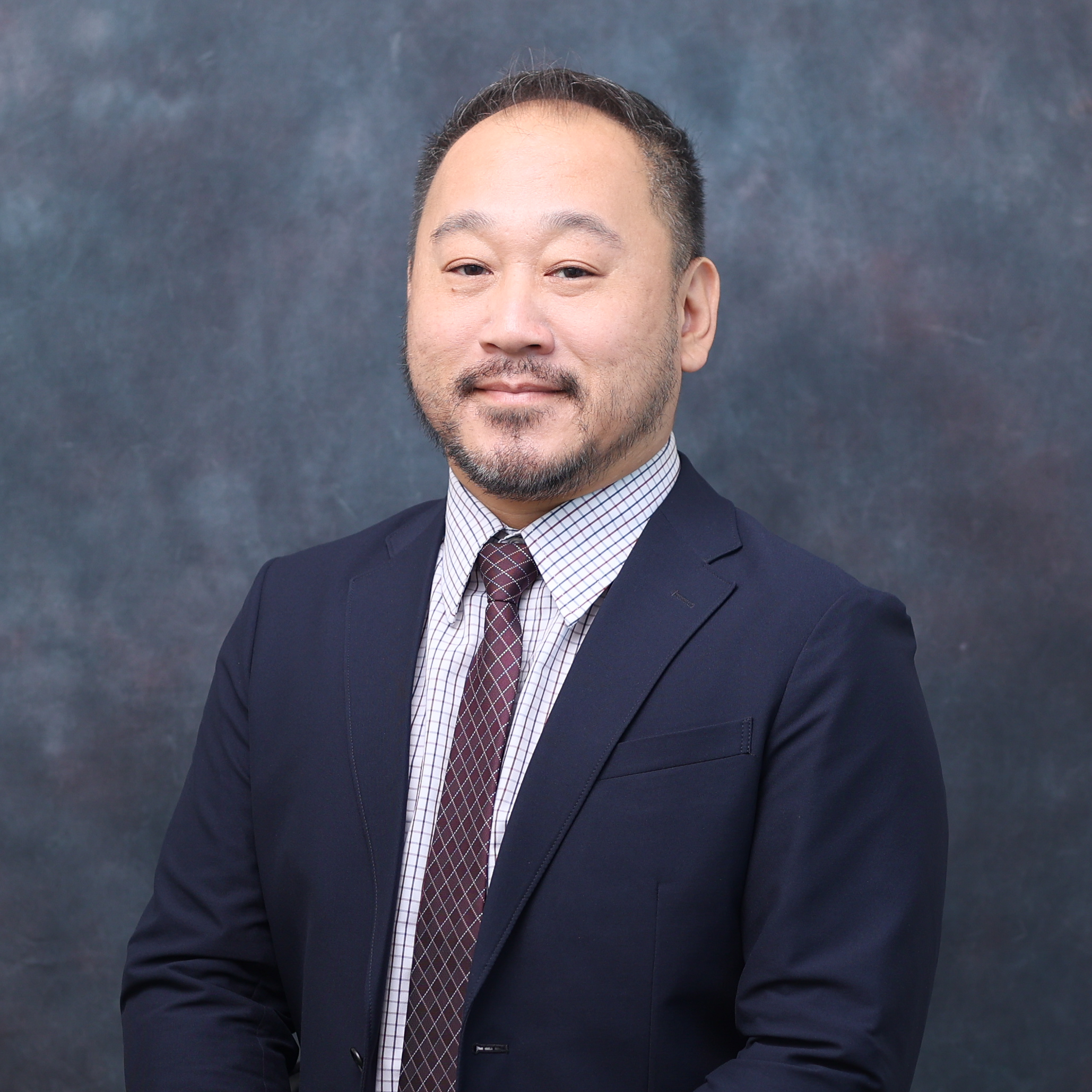 Portrait of Larry Tung